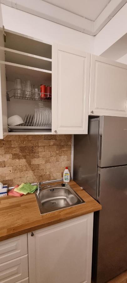 Apartament NOU cu 2 camere cu minibar si parcare GRATIS Bistriţa Exterior foto